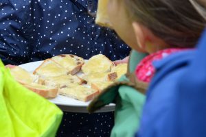 KITA-Gruppe RE-Kids des SBNH zu Besuch in der Imkerei Bienenhort Suderwich